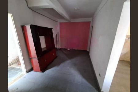 Casa à venda com 3 quartos, 200m² em Jardim Azano I, São Paulo