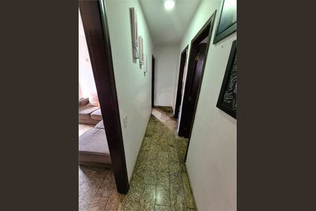 Casa à venda com 3 quartos, 200m² em Jardim Azano I, São Paulo