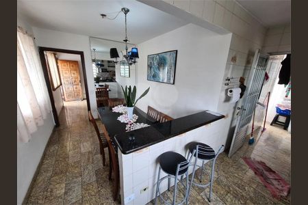 Casa à venda com 200m², 3 quartos e 1 vaga