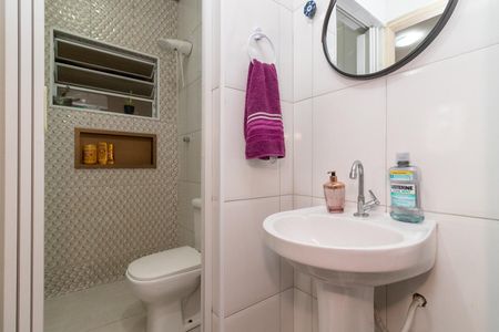Casa à venda com 200m², 5 quartos e 2 vagasBanheiro