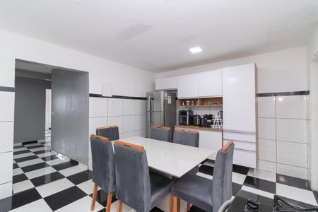 Casa à venda com 200m², 5 quartos e 2 vagasCozinha 2