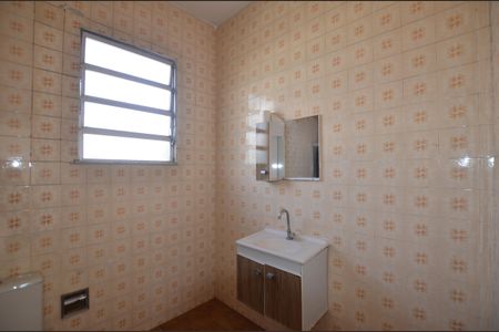 Apartamento para alugar com 100m², 2 quartos e sem vagaBanheiro