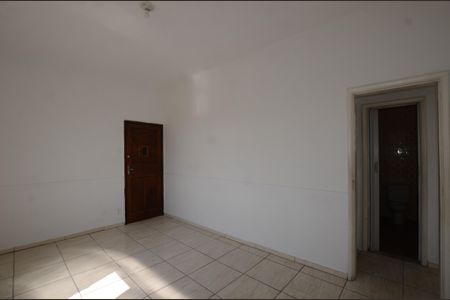 Sala de apartamento para alugar com 2 quartos, 100m² em Rocha Miranda, Rio de Janeiro