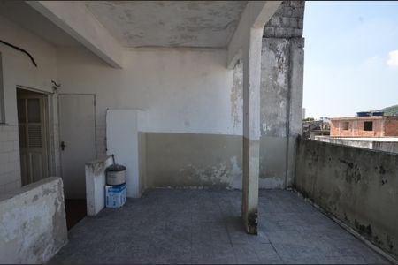 Apartamento para alugar com 100m², 2 quartos e sem vagaQuintal
