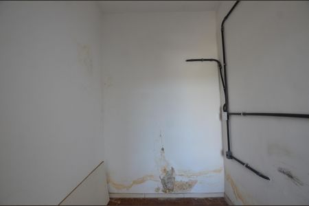 Apartamento para alugar com 100m², 2 quartos e sem vagaQuarto de Serviço