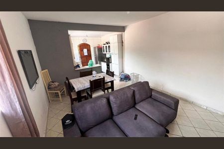 Casa à venda com 6 quartos, 160m² em Jardim Regis, São Paulo