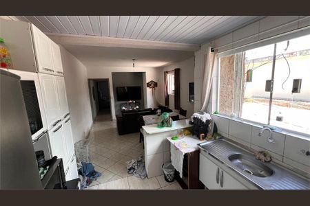 Casa à venda com 6 quartos, 160m² em Jardim Regis, São Paulo