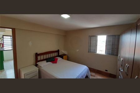 Casa à venda com 9 quartos, 263m² em Vila Santa Maria, São Paulo