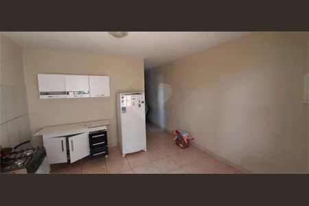 Casa à venda com 263m², 9 quartos e sem vaga