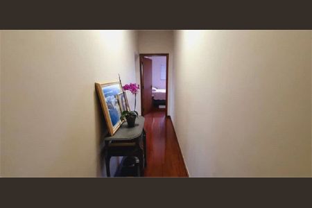 Casa à venda com 263m², 9 quartos e sem vaga