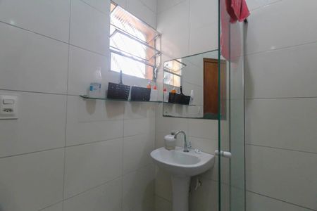 Casa à venda com 220m², 4 quartos e 2 vagasBanheiro da Suíte 2