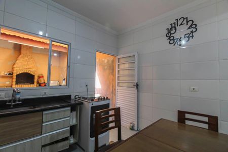 Casa à venda com 220m², 4 quartos e 2 vagasCozinha