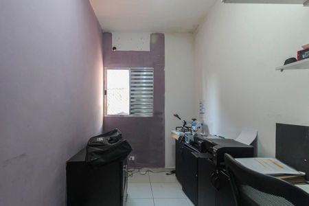 Casa à venda com 220m², 4 quartos e 2 vagasEscritorio