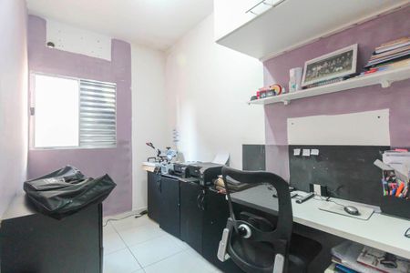 Casa à venda com 220m², 4 quartos e 2 vagasEscritorio