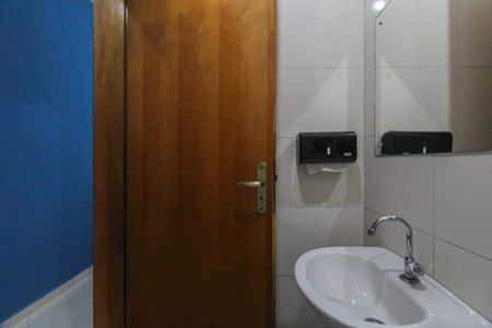 Casa à venda com 220m², 4 quartos e 2 vagasLavabo