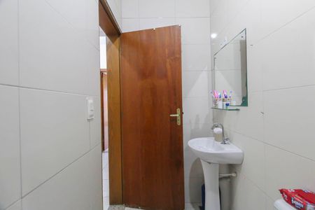 Casa à venda com 220m², 4 quartos e 2 vagasBanheiro