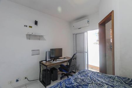 Casa à venda com 220m², 4 quartos e 2 vagasSuite 2