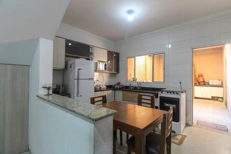 Casa à venda com 220m², 4 quartos e 2 vagasCozinha