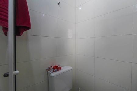 Casa à venda com 220m², 4 quartos e 2 vagasBanheiro da Suíte 2