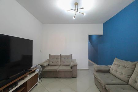 Casa à venda com 220m², 4 quartos e 2 vagasSala