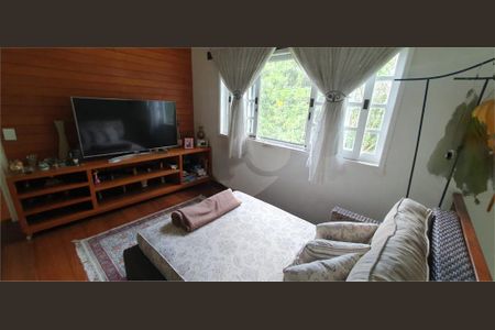Casa à venda com 185m², 3 quartos e 2 vagas
