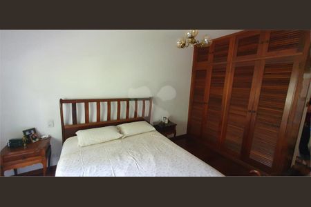 Casa à venda com 185m², 3 quartos e 2 vagas