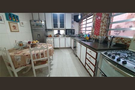 Casa à venda com 185m², 3 quartos e 2 vagas