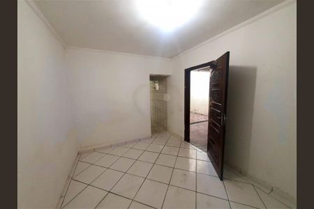 Casa à venda com 3 quartos, 125m² em Jardim Domitila, São Paulo