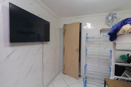 Quarto 2 de apartamento para alugar com 2 quartos, 48m² em Conjunto Habitacional Juscelino Kubitscheck de Oliveira, São Paulo