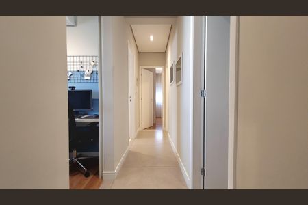 Apartamento à venda com 94m², 3 quartos e 2 vagasCorredor