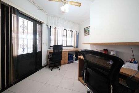 Casa à venda com 280m², 8 quartos e 4 vagasSala
