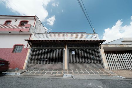 Casa à venda com 280m², 8 quartos e 4 vagasFachada