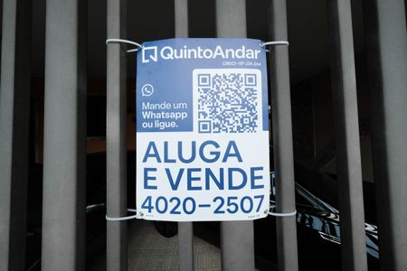 Casa à venda com 280m², 8 quartos e 4 vagasFachada