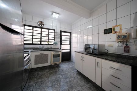 Casa à venda com 280m², 8 quartos e 4 vagasCozinha