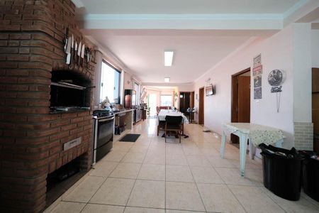 Casa à venda com 280m², 8 quartos e 4 vagasÁrea gourmet