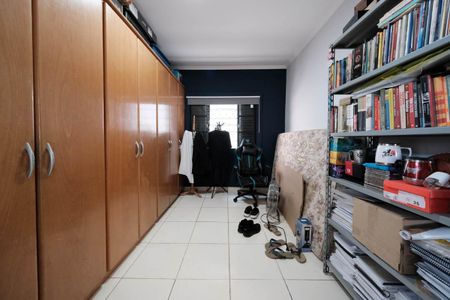 Casa à venda com 280m², 8 quartos e 4 vagasQuarto 6