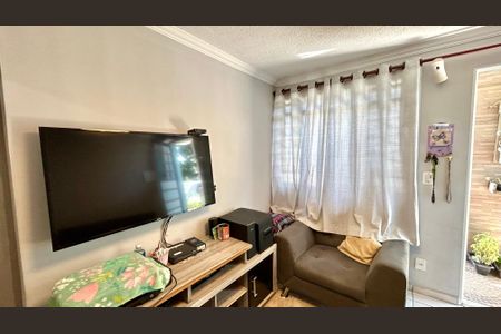 Sala de apartamento para alugar com 2 quartos, 45m² em Jardim Ottawa, Guarulhos