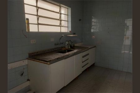 Casa à venda com 131m², 3 quartos e 2 vagas