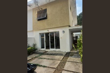 Casa à venda com 131m², 3 quartos e 2 vagas