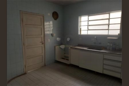 Casa à venda com 131m², 3 quartos e 2 vagas