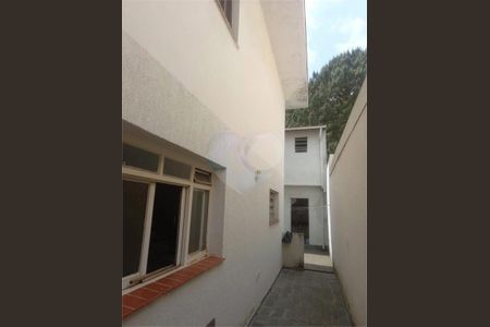 Casa à venda com 131m², 3 quartos e 2 vagas