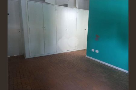 Casa à venda com 131m², 3 quartos e 2 vagas