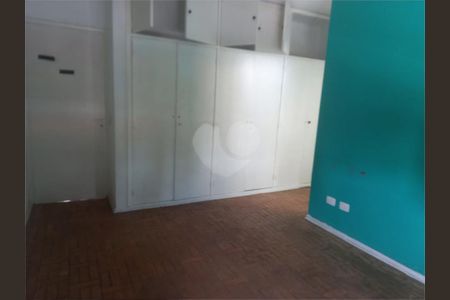 Casa à venda com 131m², 3 quartos e 2 vagas
