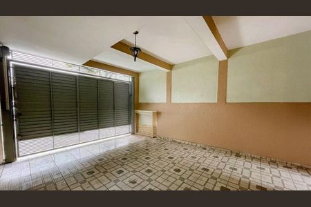 Casa à venda com 3 quartos, 145m² em Parque Sao Domingos, São Paulo