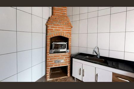 Casa à venda com 3 quartos, 145m² em Parque Sao Domingos, São Paulo