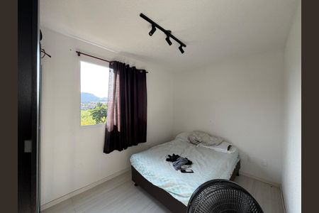Quarto 1 de apartamento para alugar com 2 quartos, 61m² em Taquara, Rio de Janeiro