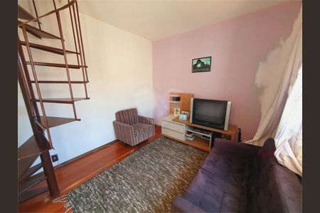 Casa à venda com 3 quartos, 200m² em Vila Tiradentes, São Paulo