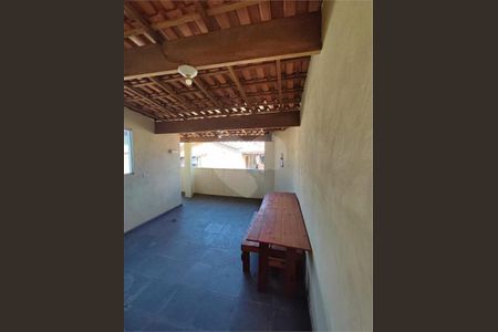Casa à venda com 80m², 3 quartos e 1 vaga