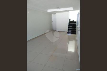Casa à venda com 3 quartos, 129m² em Jardim Luanda, São Paulo