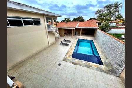 Casa à venda com 517m², 4 quartos e 6 vagas